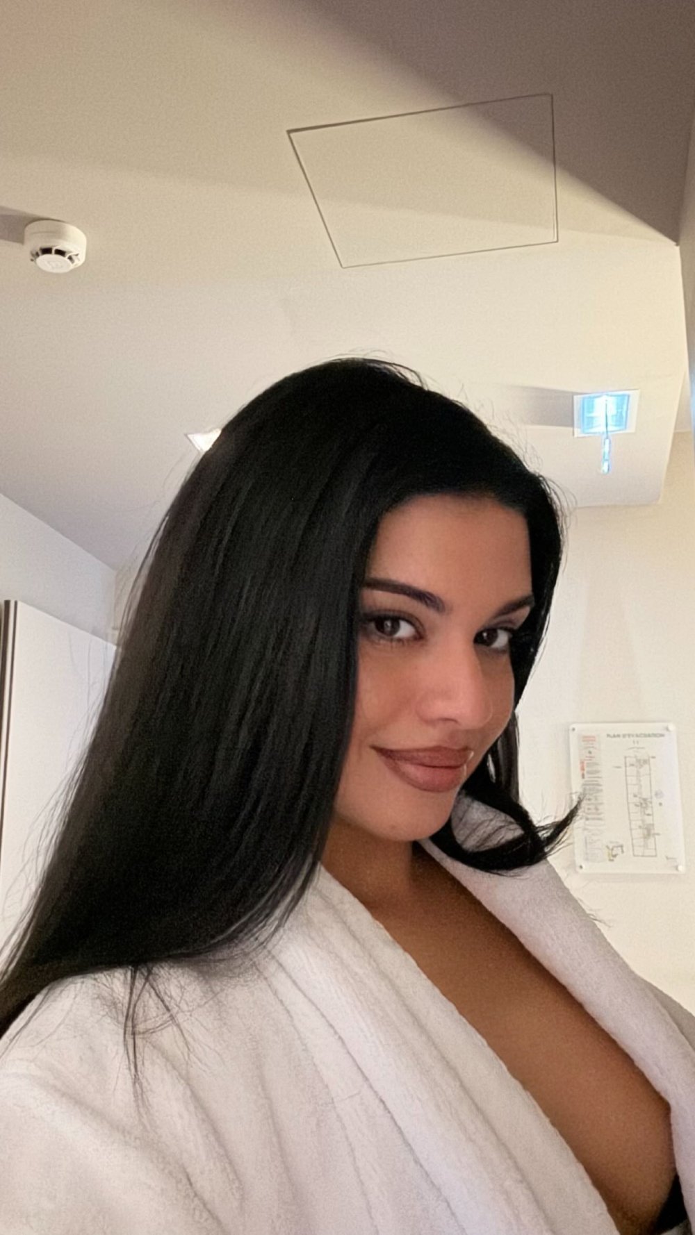 SaveVid.Net_482064902_18489059134006474_8744059617808786768_n.jpg