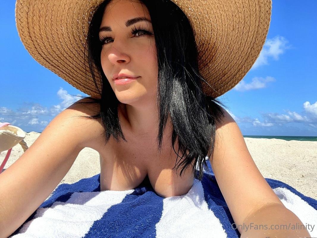 alinity_nude_boobs_beach_onlyfans_set_leaked-ALUQAS.jpg