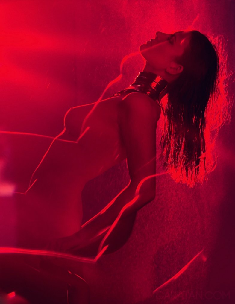 Elodie-Frege-nue-LUI-Mars-2016-27-NouvelleStar-5.jpg
