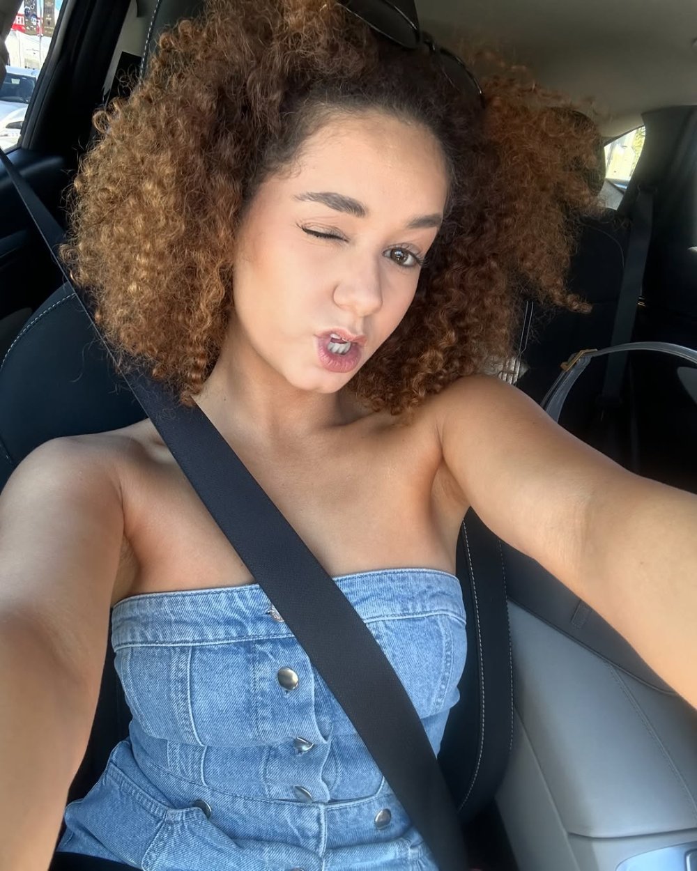 SaveVid.Net_484565309_18501611593063769_1784042564457172737_n.jpg