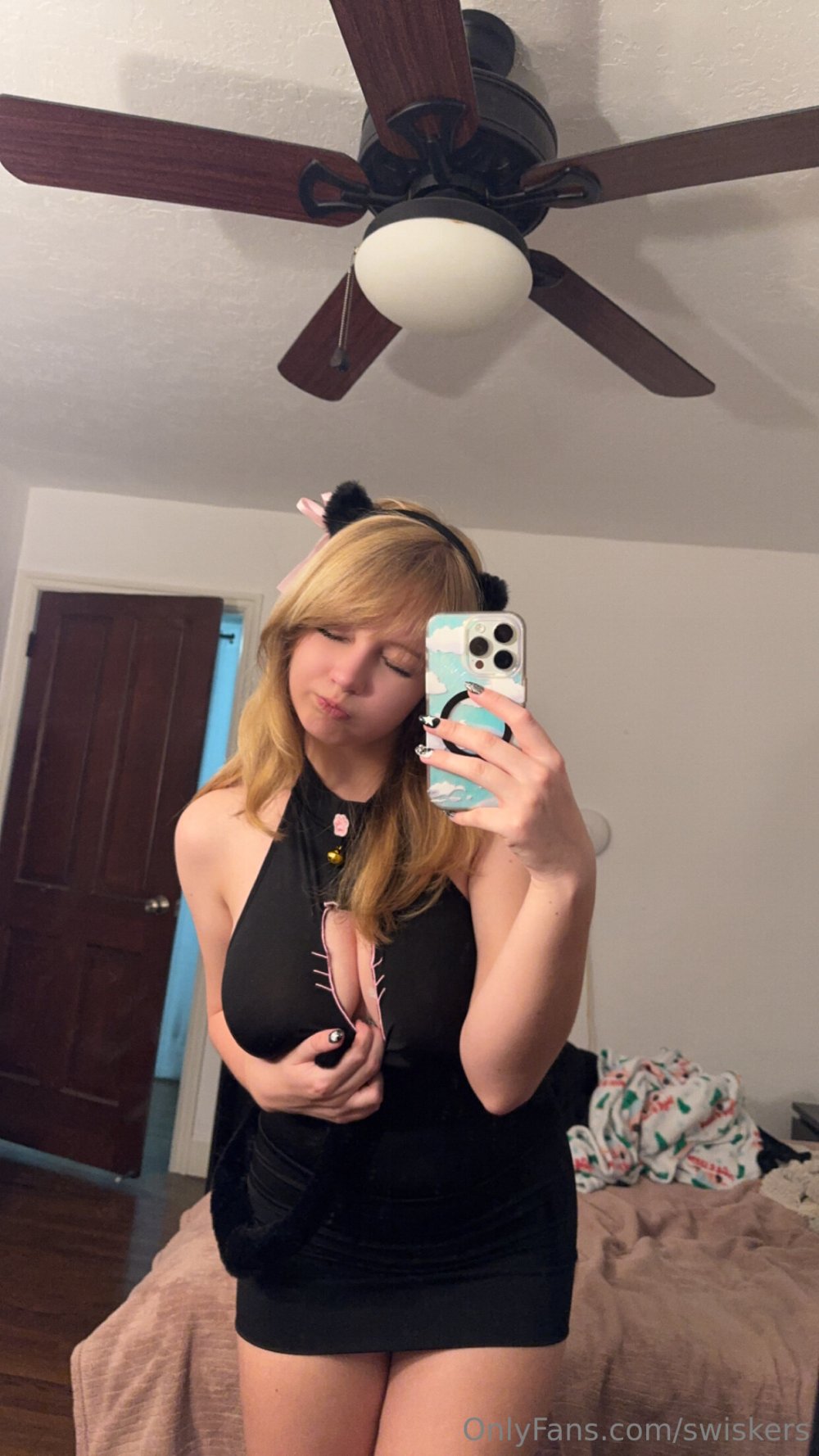 1242x2208_3e6fae48ac2c3f72f1c6b0d59186247e.jpg