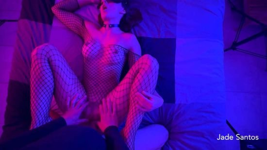 Jade_Santos_04_-_Baise_Fetish_Soumise_lingerie_Resille_pince_tetons_et_collier.mp4_snapshot_17...jpg