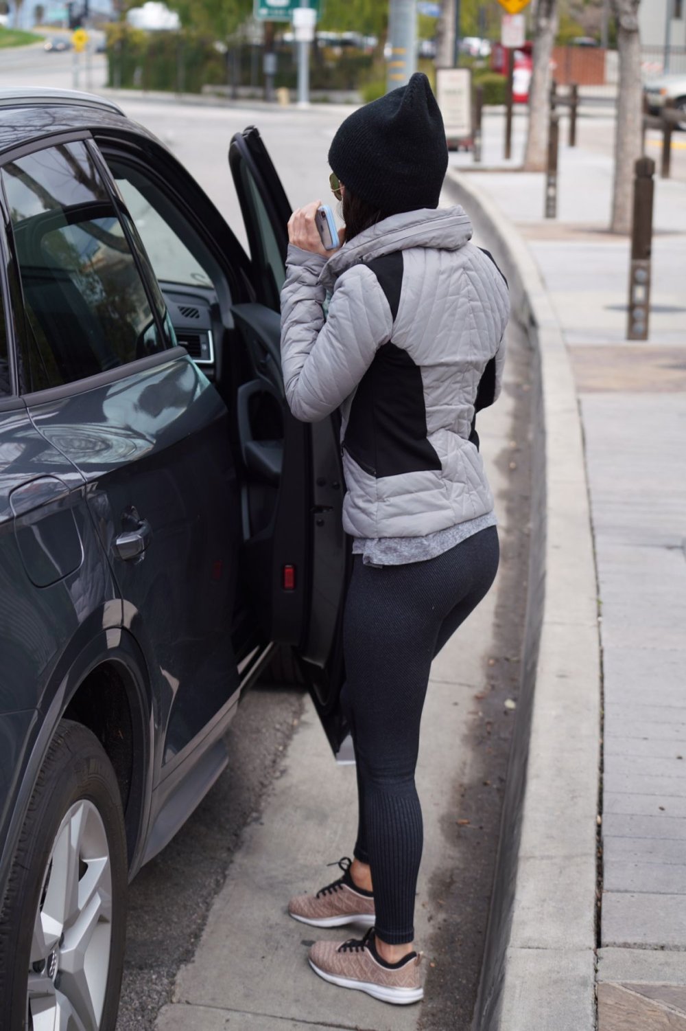 97823782_megan-fox-in-la-20190220-5.jpg
