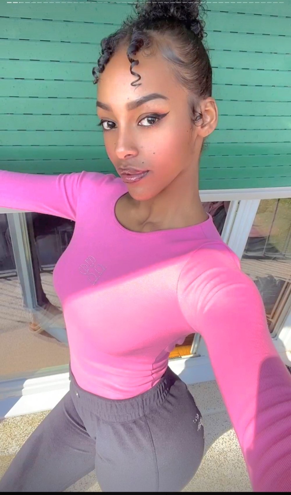 Screenshot_20250329_042936_Snapchat.jpg