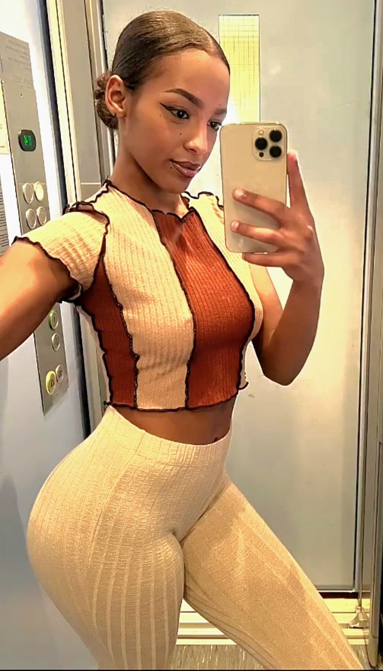 Screenshot_20250330_215011_Snapchat.jpg