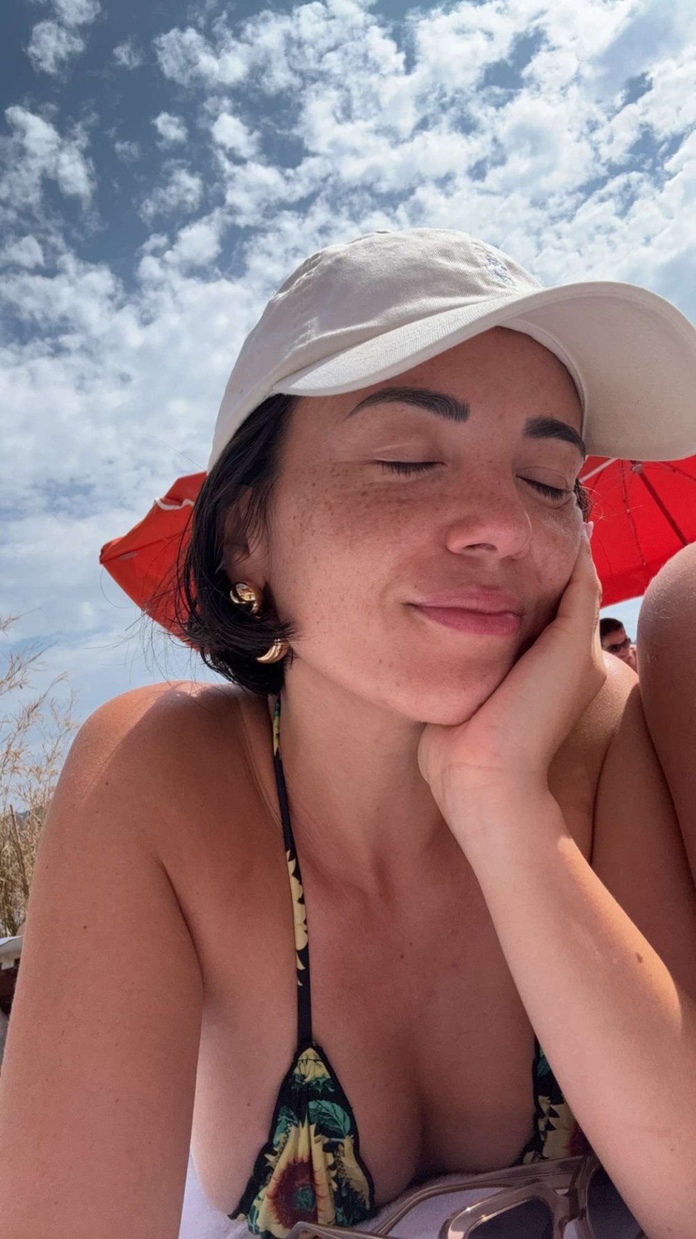 [BraveDown.Com] [Agathe Auproux Agatheauproux Storie] [1724599494] .jpg