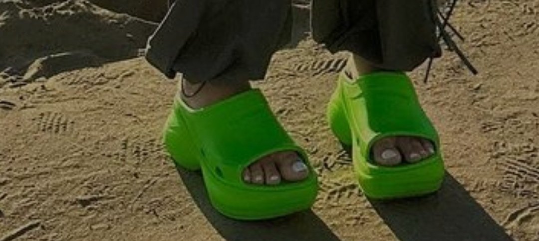 Lenna-Vivas-Feet-7259228.jpg