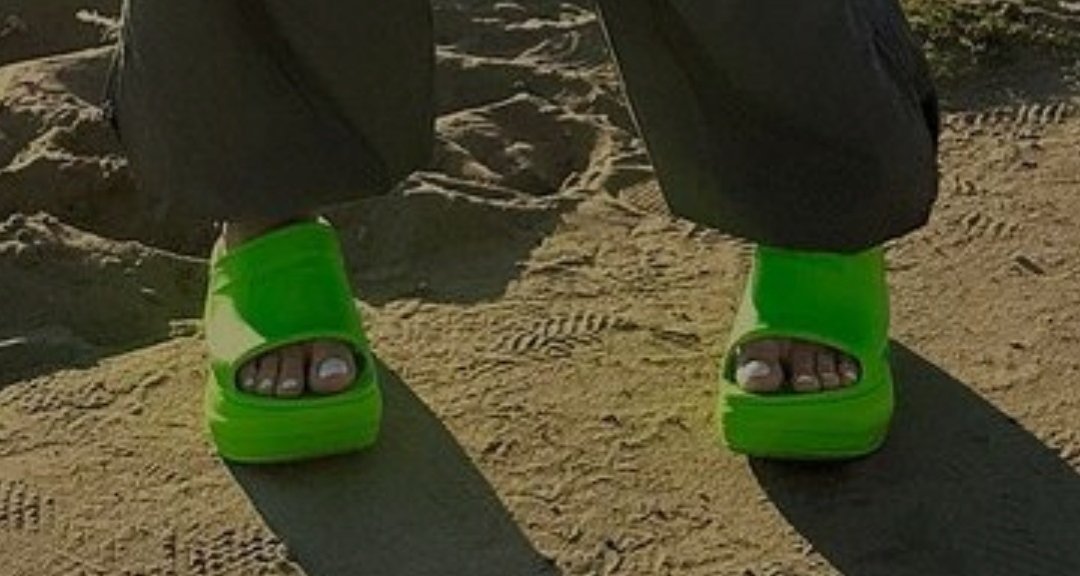Lenna-Vivas-Feet-7259229.jpg