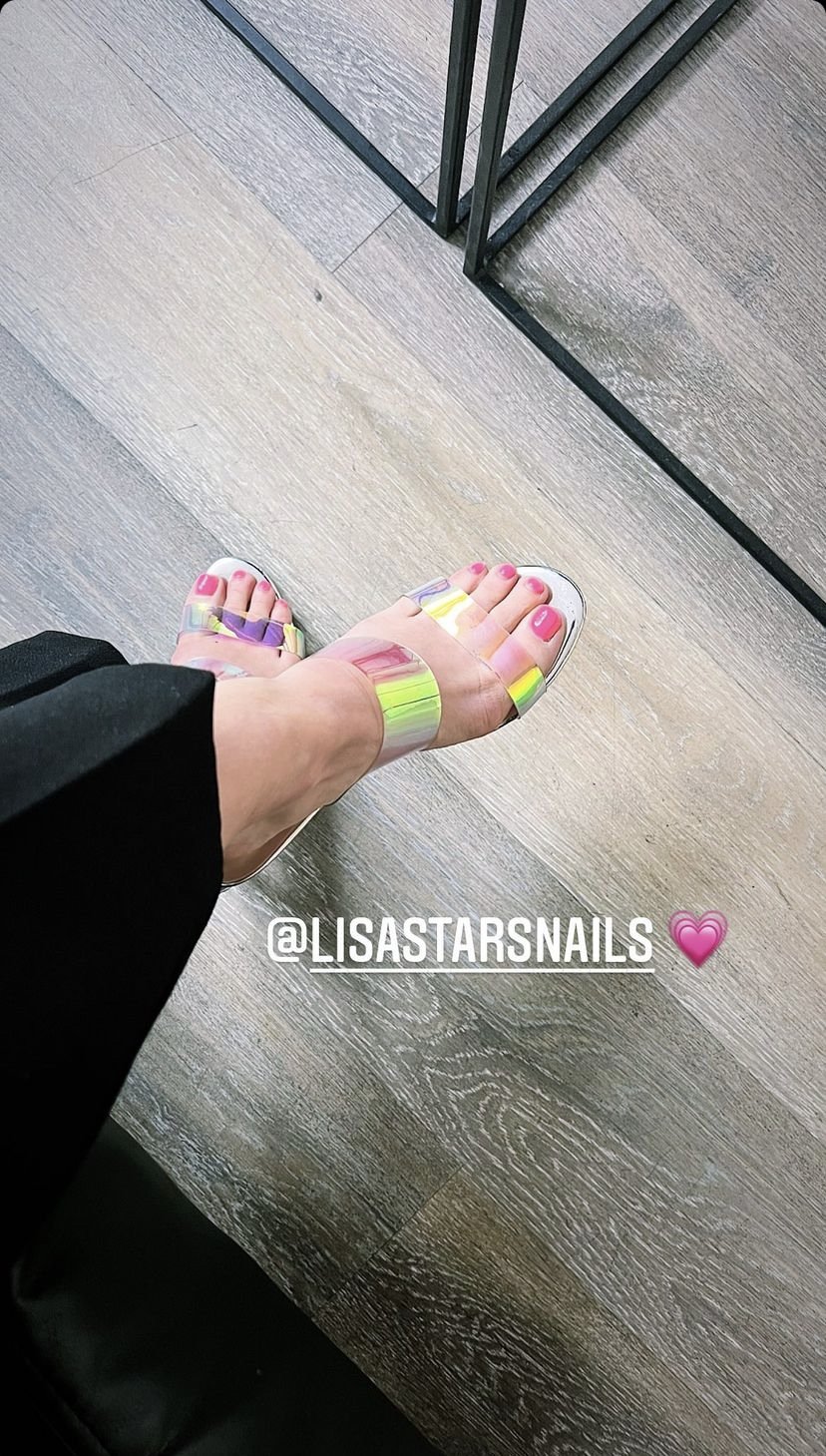 Laure-Boulleau-Feet-6445465.jpg