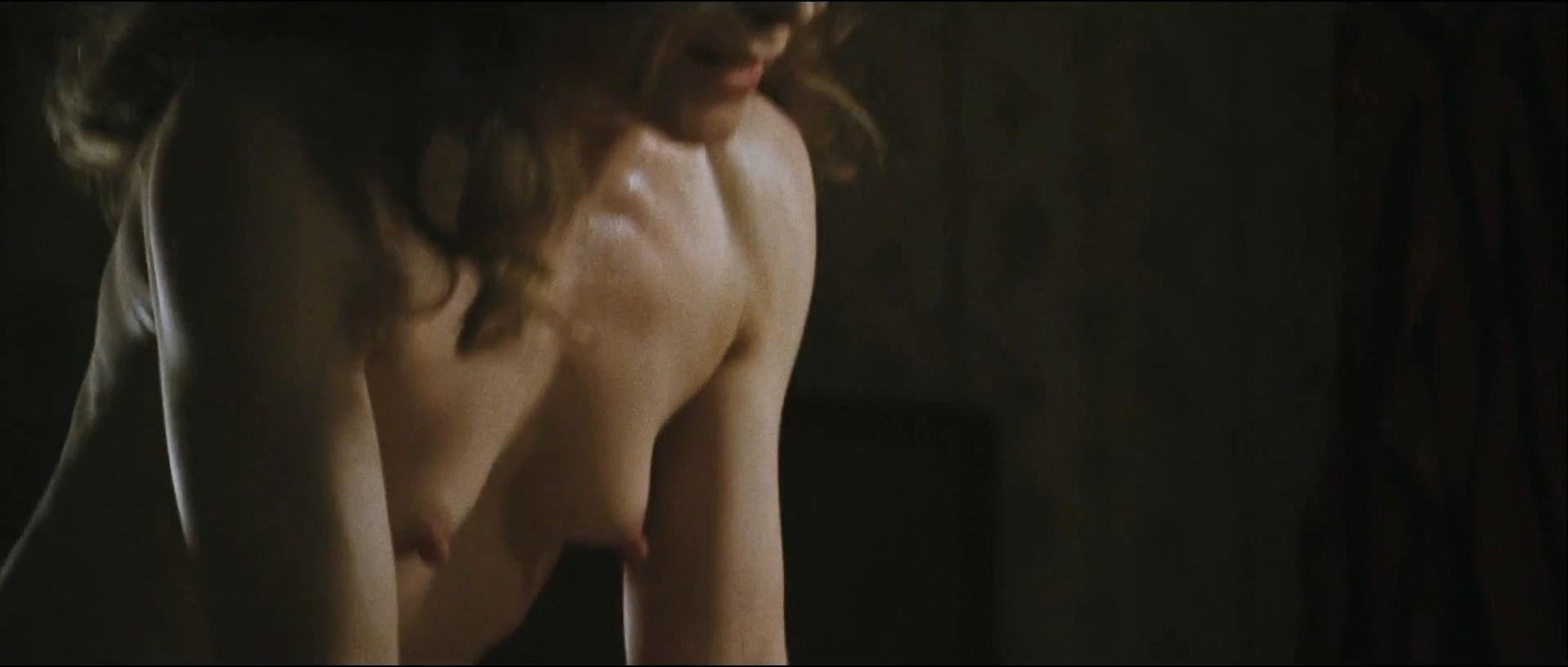 1666738298_3-titis-org-p-alice-david-boobs-erotika-3.jpg