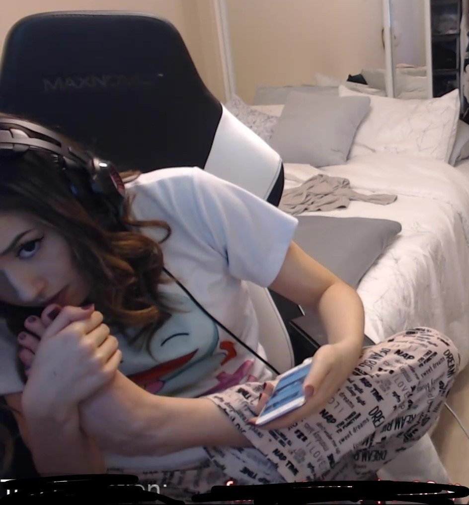 Imane-Pokimane-Anys-Feet-6867799.jpg