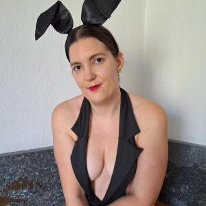 thumbs_300x300_Missflo88_media_63163488.jpg