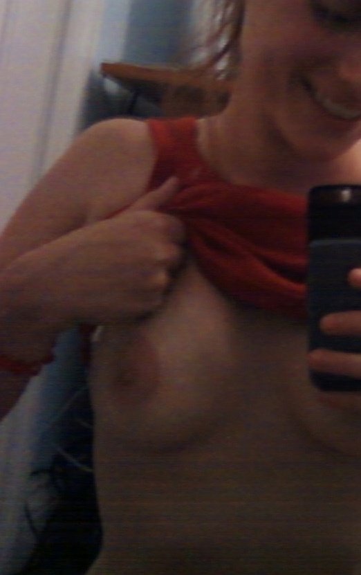 Melanie-Laurent-Naked-Leaked-06.jpg