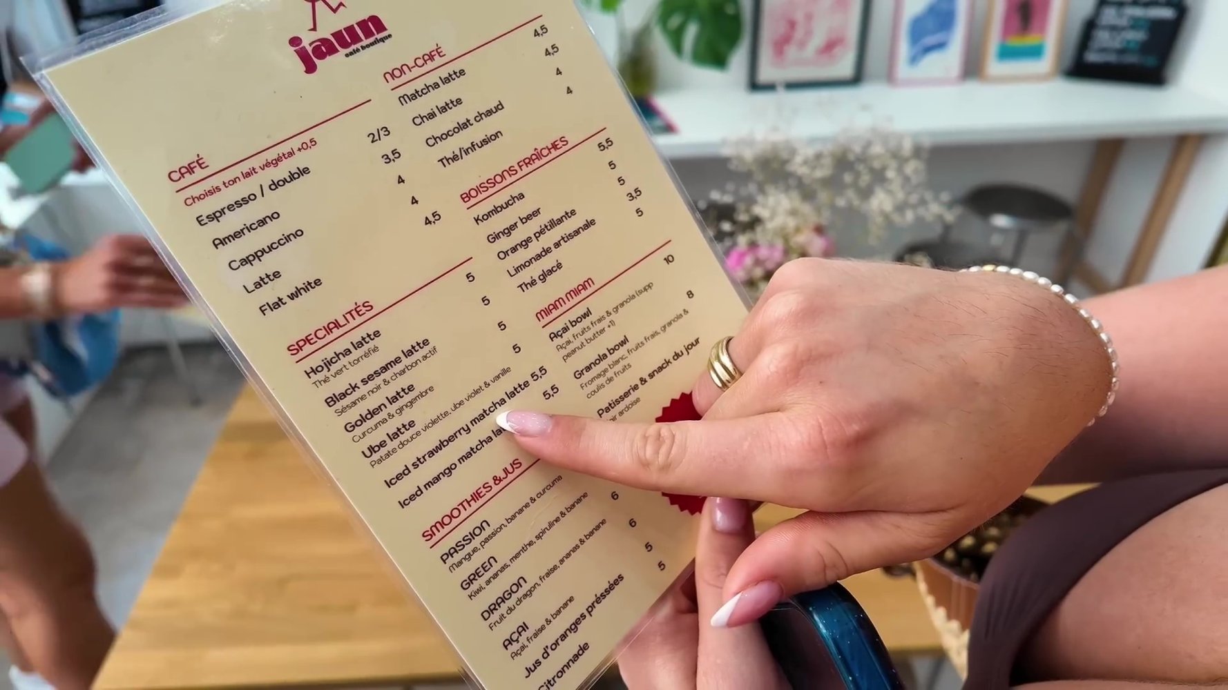 24h à BIARRITZ ! Je teste VOS spots préférés (jai passé la journée à manger, pas merci) - fram...jpg