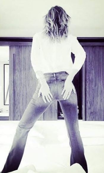 Caroline Iithurbide Sexy 30.jpg