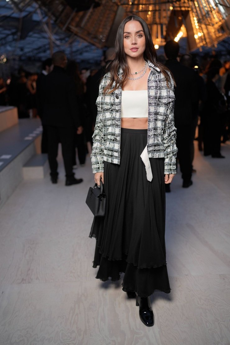 Ana-de-armas-156.jpg