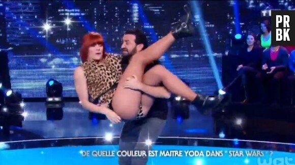 384443-cyril-hanouna-et-fauve-hautot-sexy-dans-580x0-1.jpg